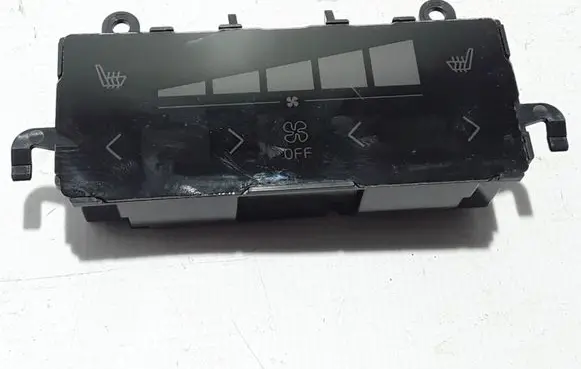 Volvo XC90 Air conditioning (A/C) switch 31346787