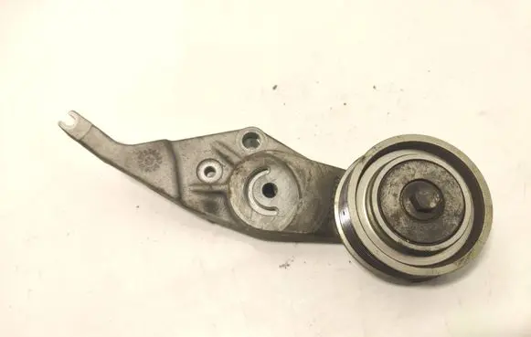 Volvo V60 Generator/alternator belt tensioner 31339091