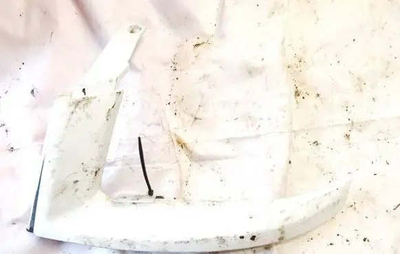 Under headlight/headlamp trim
