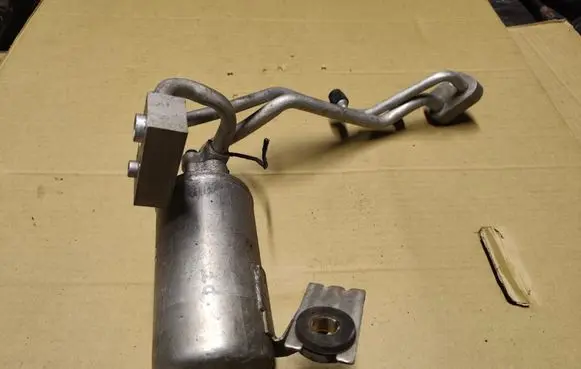 Chrysler PT Cruiser Air conditioning (A/C) air dryer 
