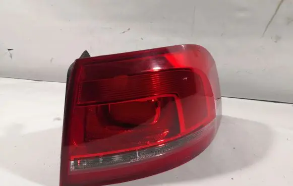 Volkswagen PASSAT B7 Rear/tail lights 3AF945096G