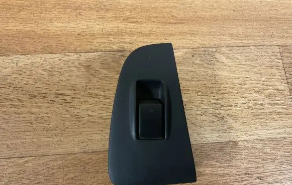 Toyota Avensis T250 Electric window control switch 7423105140