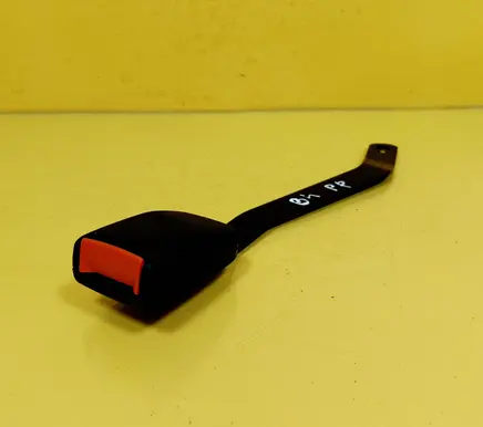 Volkswagen PASSAT B4 Front seatbelt buckle 357857756