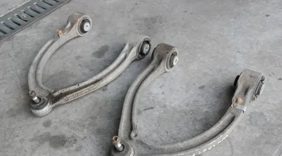 Mercedes-Benz S W221 Front upper control arm/wishbone 525KM 2008R