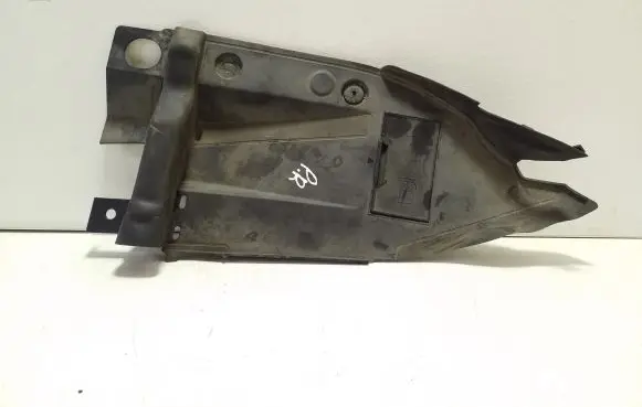 Audi e-tron Other engine bay part 4KE821942 4KE821943