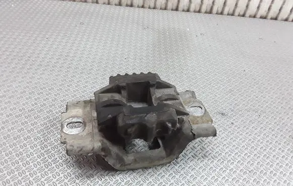 Mazda 2 Engine mount bracket 5S617M121AA