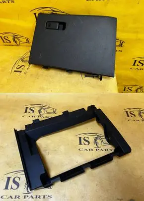 Ford Bronco Glove box set M2DBS06040A M2DB4A508A
