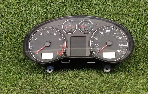 Audi A3 S3 8P Speedometer (instrument cluster) 8P0920950T