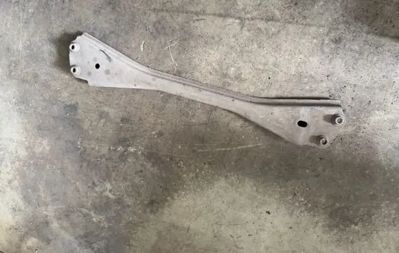 Other front suspension part