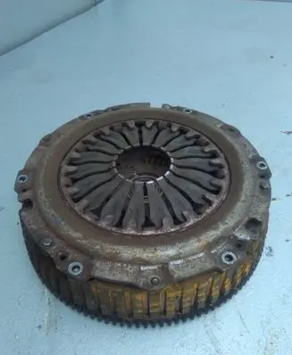 Nissan Micra Clutch set kit 8200183704 100303A2236