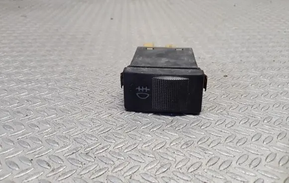 Fog light switch