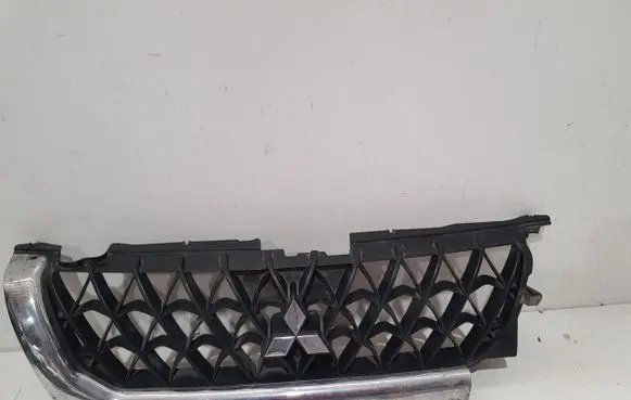 Mitsubishi Pajero Sport I Quarter panel pressure vent MR478595