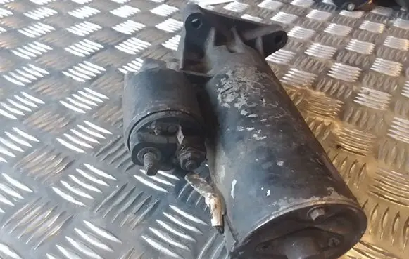 Peugeot 406 Starter motor 0001110017