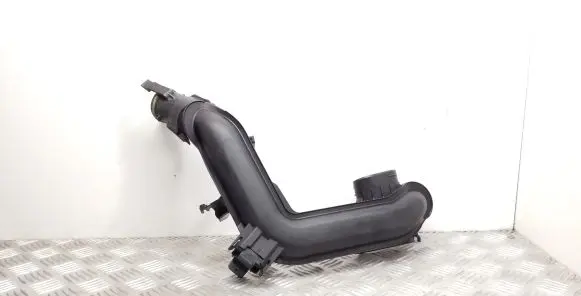 Volkswagen T-Roc Intercooler hose/pipe 04C145673B 04C906051