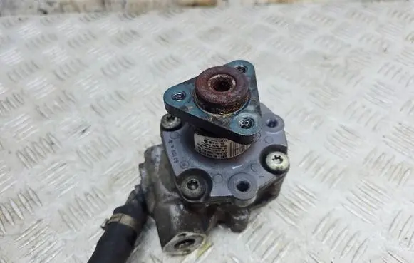 Audi A4 S4 B8 8K Power steering pump 8K0145154B