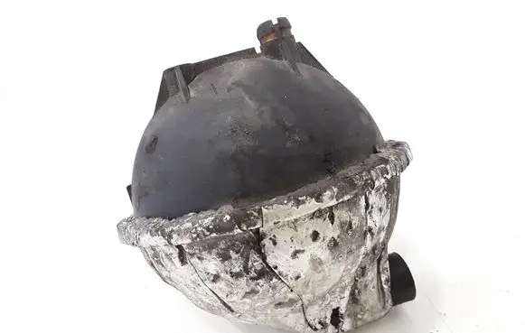 Volkswagen PASSAT B5.5 Vacuum air tank 054129808