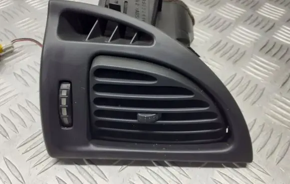 Citroen C5 X Dashboard side air vent grill/cover trim 99024110
