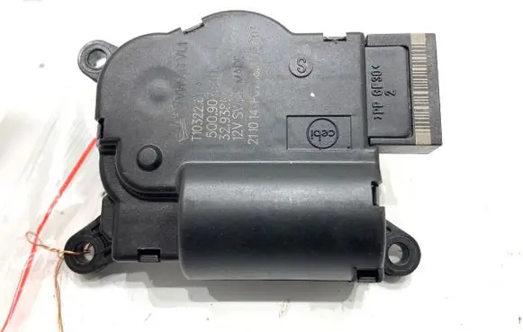 Volkswagen Golf VII Air flap motor/actuator 5Q0907511K