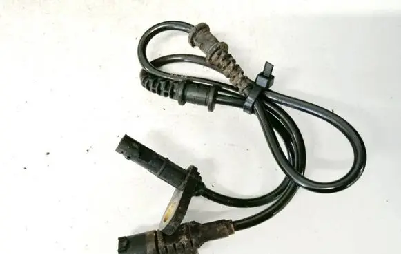 Mercedes-Benz CLS C219 ABS brake wheel speed sensor a2115402317 0265007720