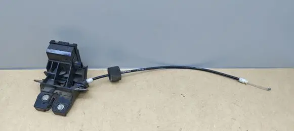 Mercedes-Benz CLK A209 C209 Loading door lock A1717500085