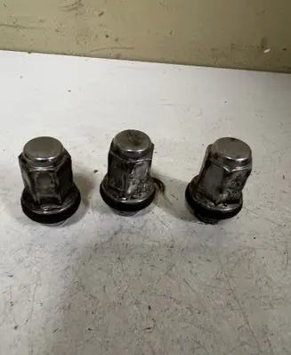 Nuts/bolts