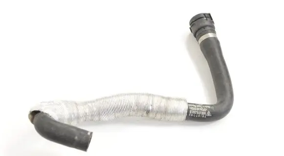 Porsche Macan (95B) Engine coolant pipe/hose 95B819332B