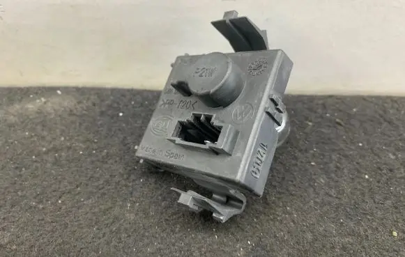 Audi A6 Allroad C7 Tail light bulb cover holder 7M3945259 964976