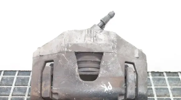 Volvo V40 Front brake caliper