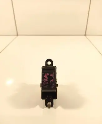Nissan X-Trail T30 Electric window control switch 4130Z