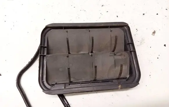 Dacia Sandero Air intake duct part 7700838358