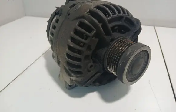 Volvo XC90 Generator/alternator 0124525060