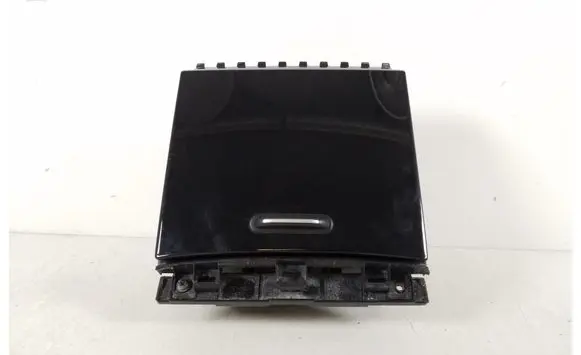 KIA Sorento Other interior part 84680-C5000