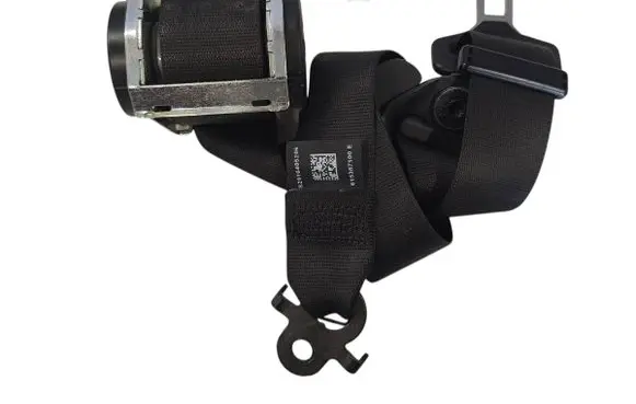BMW 5 F10 F11 Front seatbelt 610126200B