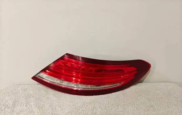 Mercedes-Benz C W205 Rear/tail lights A2059066405 80011774 23D011786