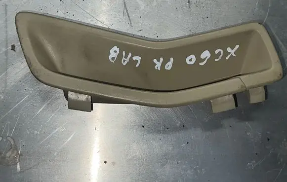 Volvo XC60 Seat belt trim 30767129 BQ2FA