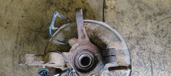 Mitsubishi Outlander Front wheel hub