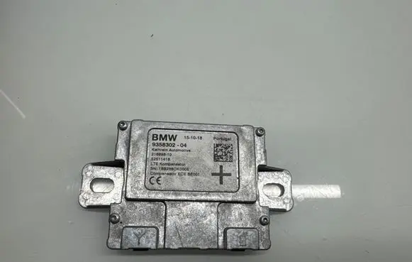 BMW X7 G07 Aerial antenna amplifier 9358302