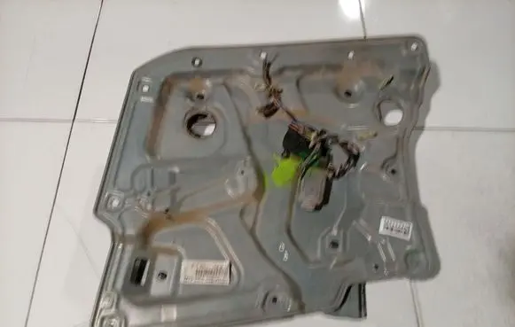 Nissan Primera Sliding door window regulator with motor 
