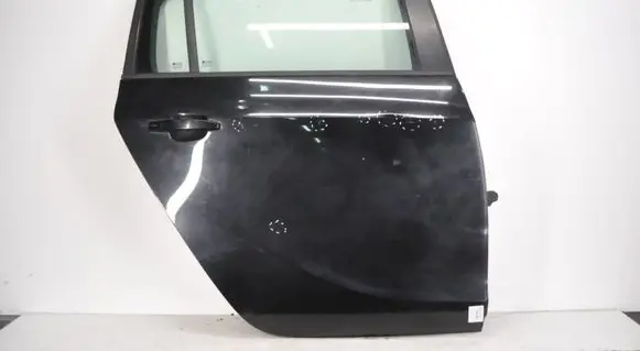 Opel Zafira C Rear door