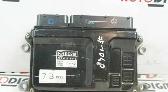 Mazda 6 Engine control unit/module PE2M18881G 2798000591