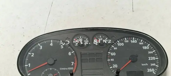 Audi A3 S3 8L Speedometer (instrument cluster) 8L0919860A 110008778002