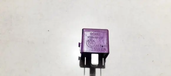 BMW 5 E39 Other relay 61361388911 v23134-e59-x107
