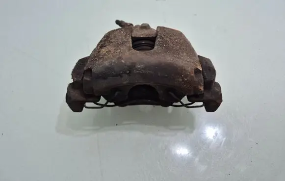 Volvo V40 Front brake caliper 