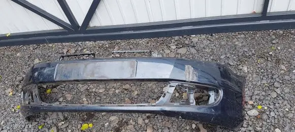 Volkswagen Golf VI Front bumper