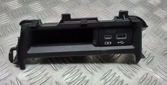 Lexus NX USB socket connector 8619078020