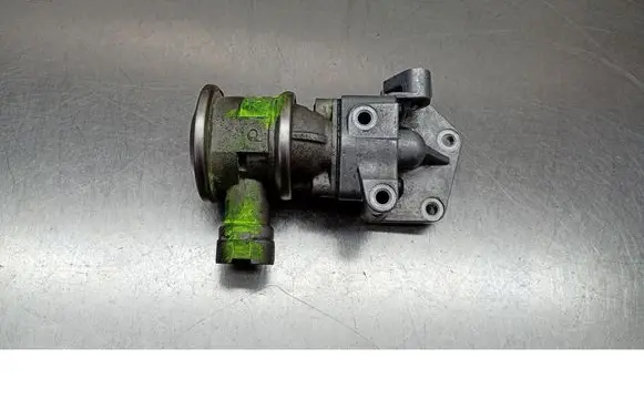 Volkswagen Golf V EGR valve 06A131351F
