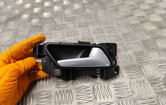 Peugeot 308 Front door interior handle 98000000V