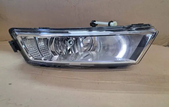 Skoda Rapid (NH) Front fog light 5JA941700B