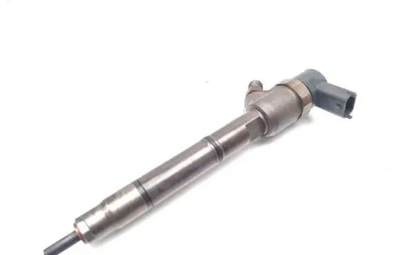 Hyundai i40 Fuel injector 338002A800 0445110411