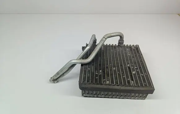 Air conditioning (A/C) radiator (interior)